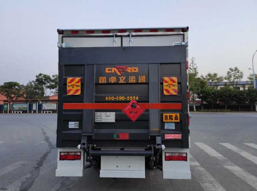 炎帝牌SZD5120XRYBJ6易燃液體廂式運(yùn)輸車